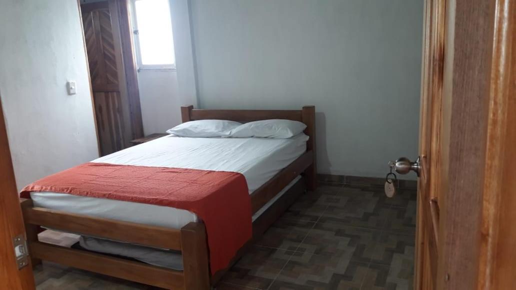 Hostal La Estrella Real Арболетес Экстерьер фото